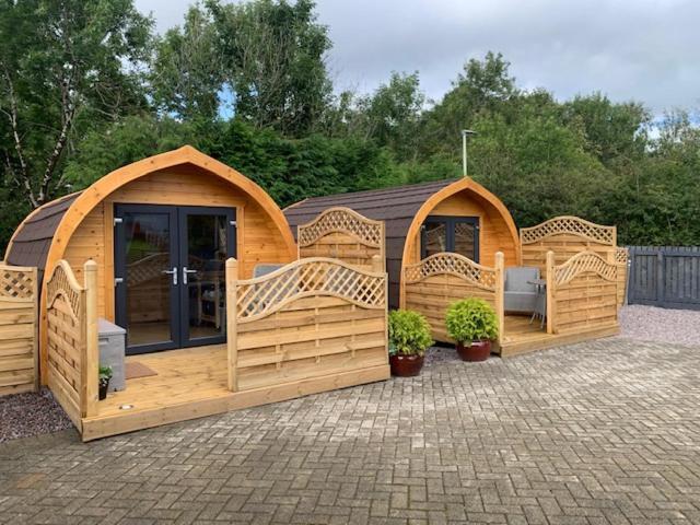 Conifer Cabins Форт Уилям Екстериор снимка