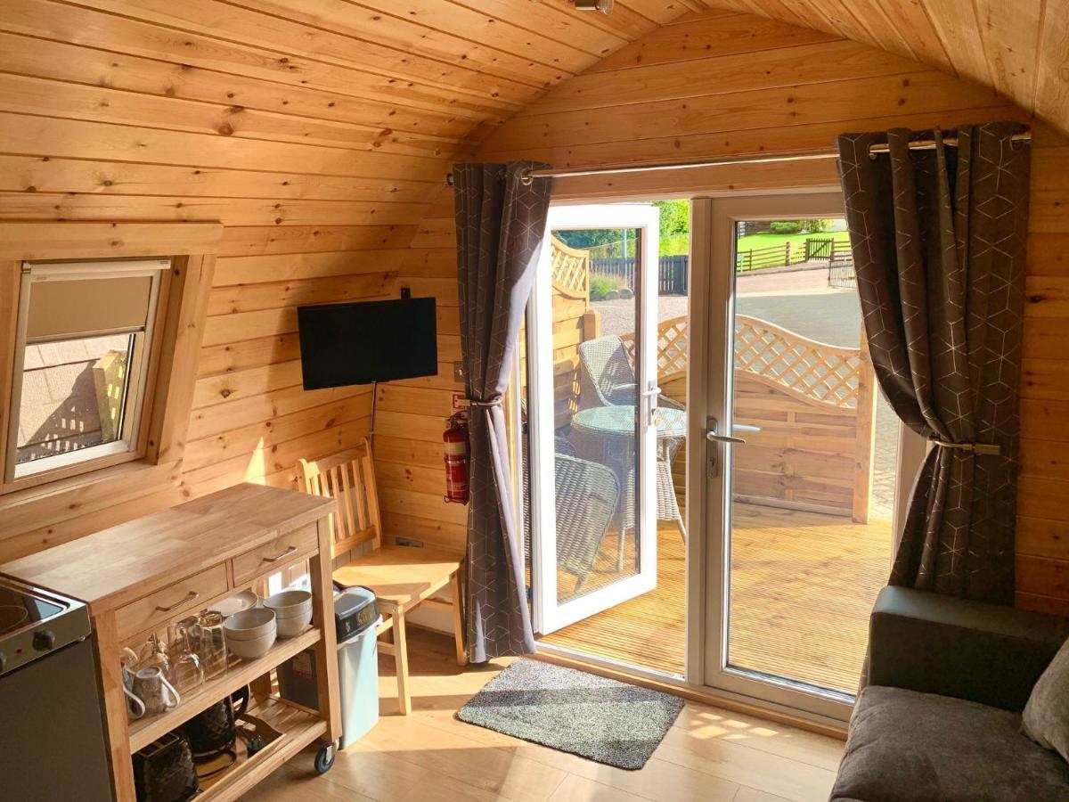 Conifer Cabins Форт Уилям Екстериор снимка