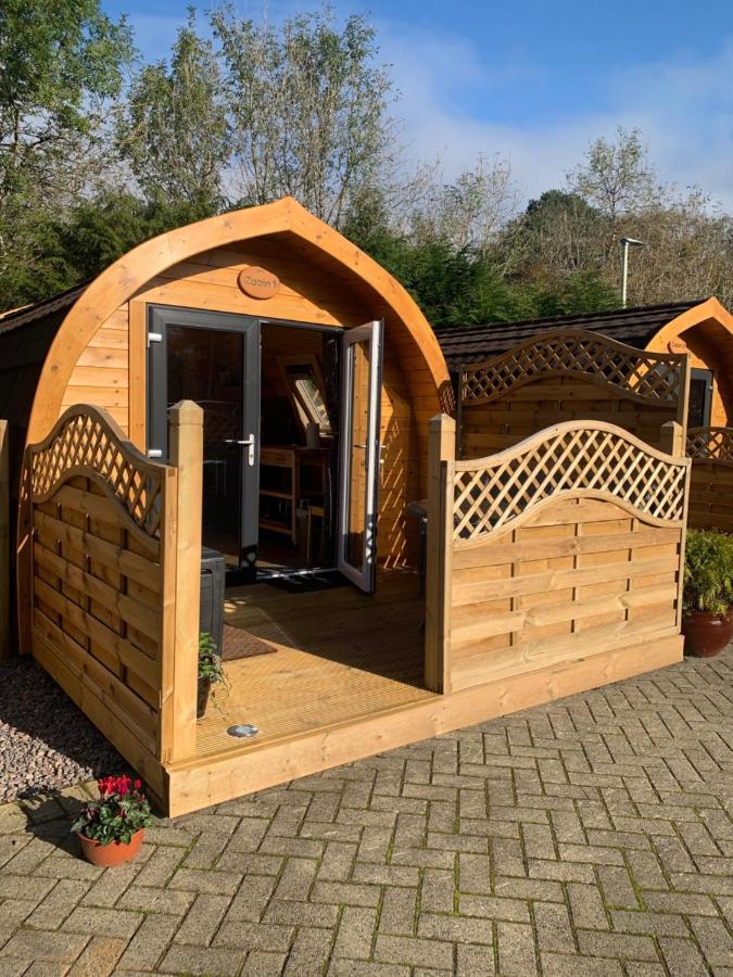Conifer Cabins Форт Уилям Екстериор снимка