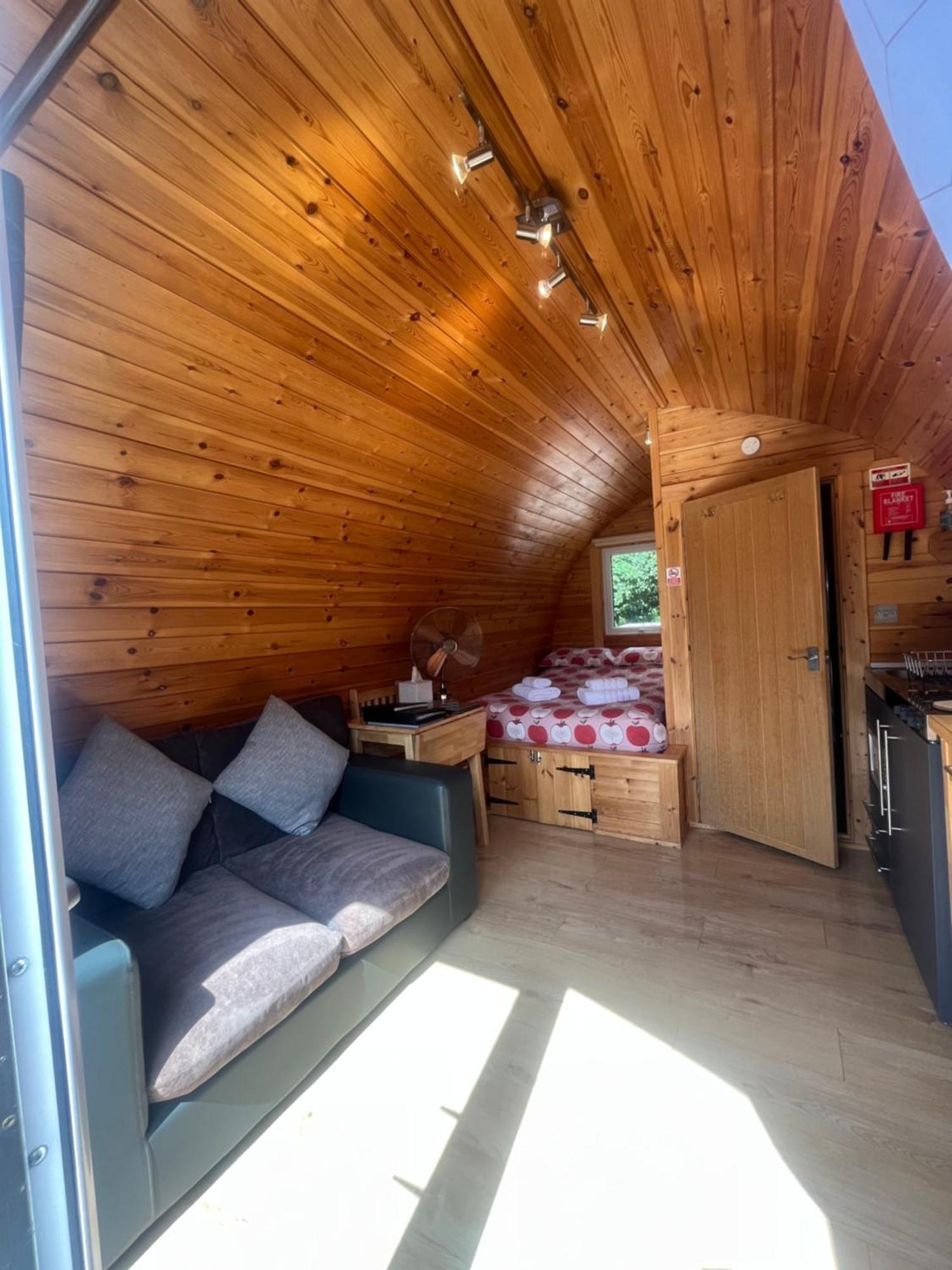 Conifer Cabins Форт Уилям Екстериор снимка
