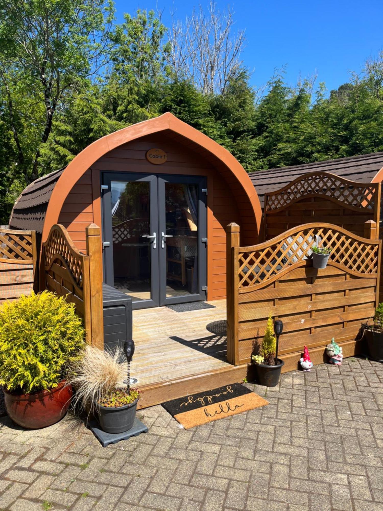 Conifer Cabins Форт Уилям Екстериор снимка